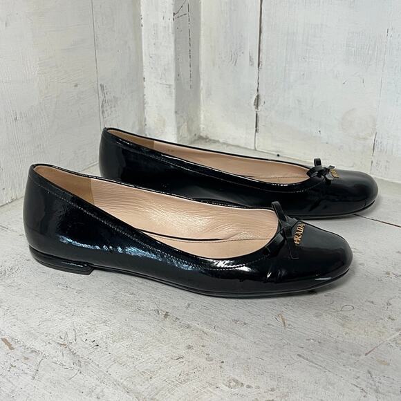 Prada Patent Leather Slip On Bow Detail Ballet Flats Black Women's Size 39 / 9 - Picture 2 of 6